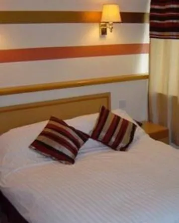 The Southcrest Manor & 3*